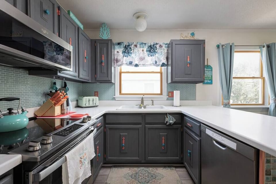 Fully Stocked Kitchen