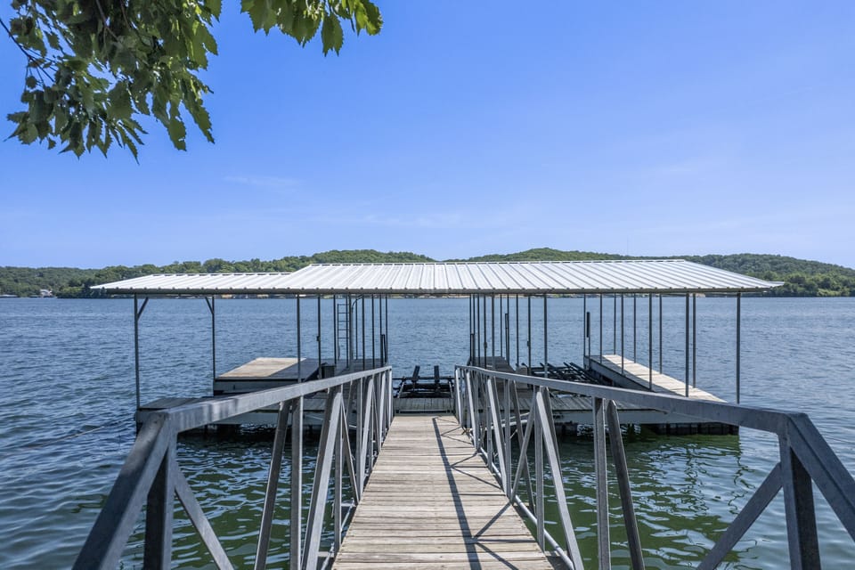 LAKEOZARKVACATION.COM