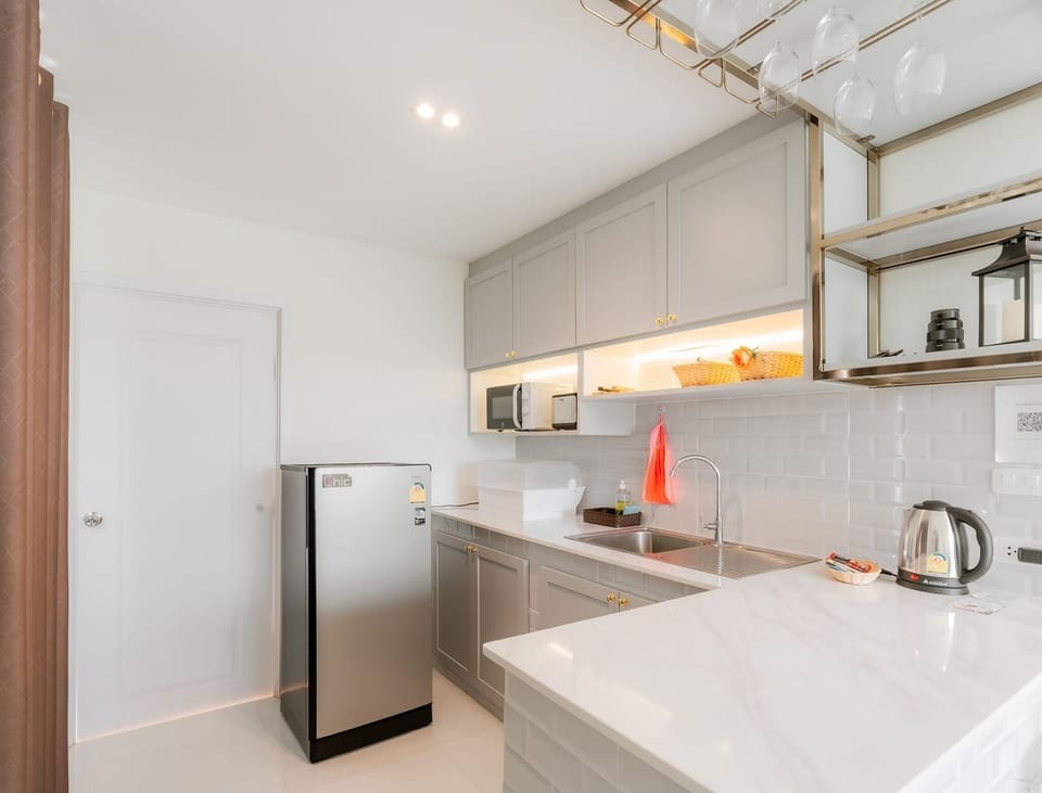 Family Villa, 3 Bedrooms, Private Pool, Mountain View | Private kitchen | Fridge