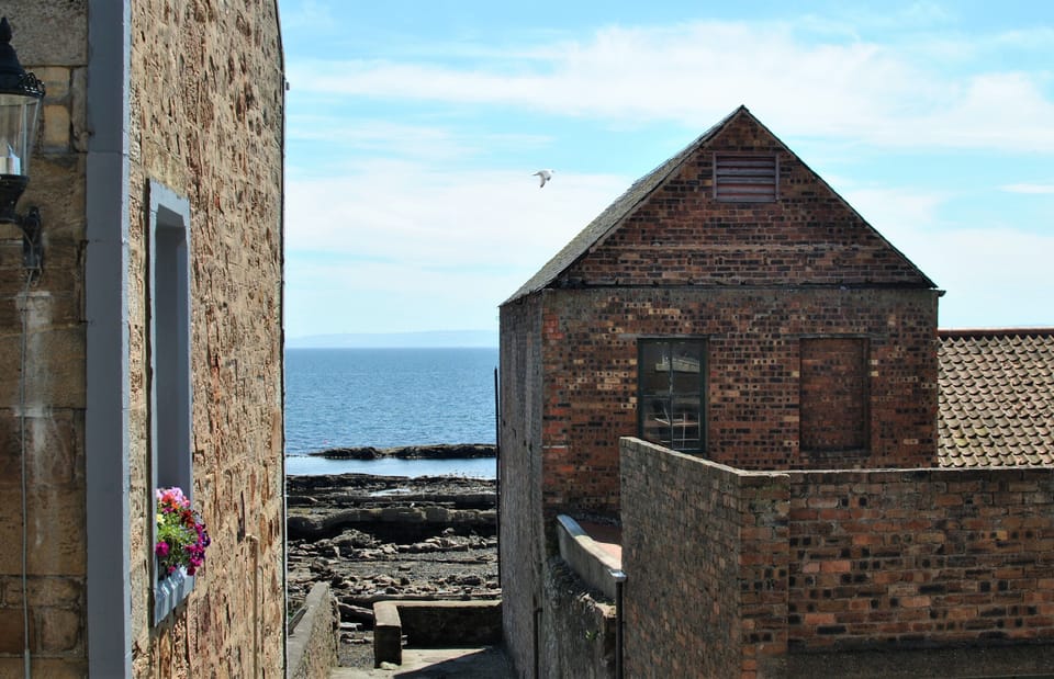Perfectly placed on the Fife coastal path