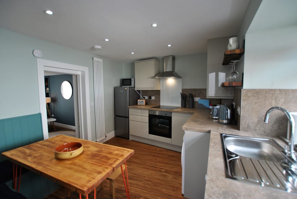 Bright and modern kitchen