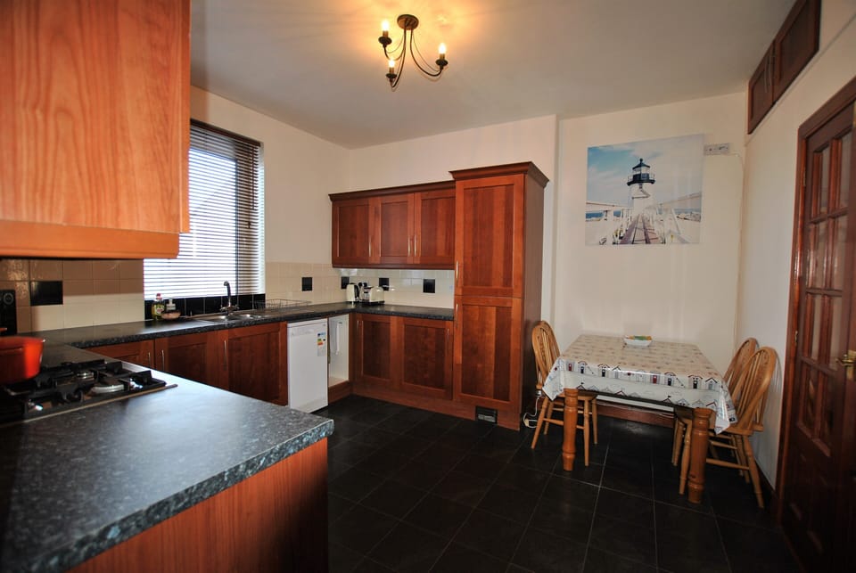 The kitchen is well equipped.