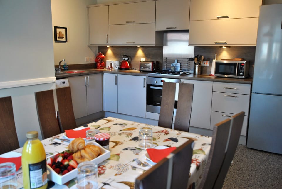 Brand new and fully equipped kitchen