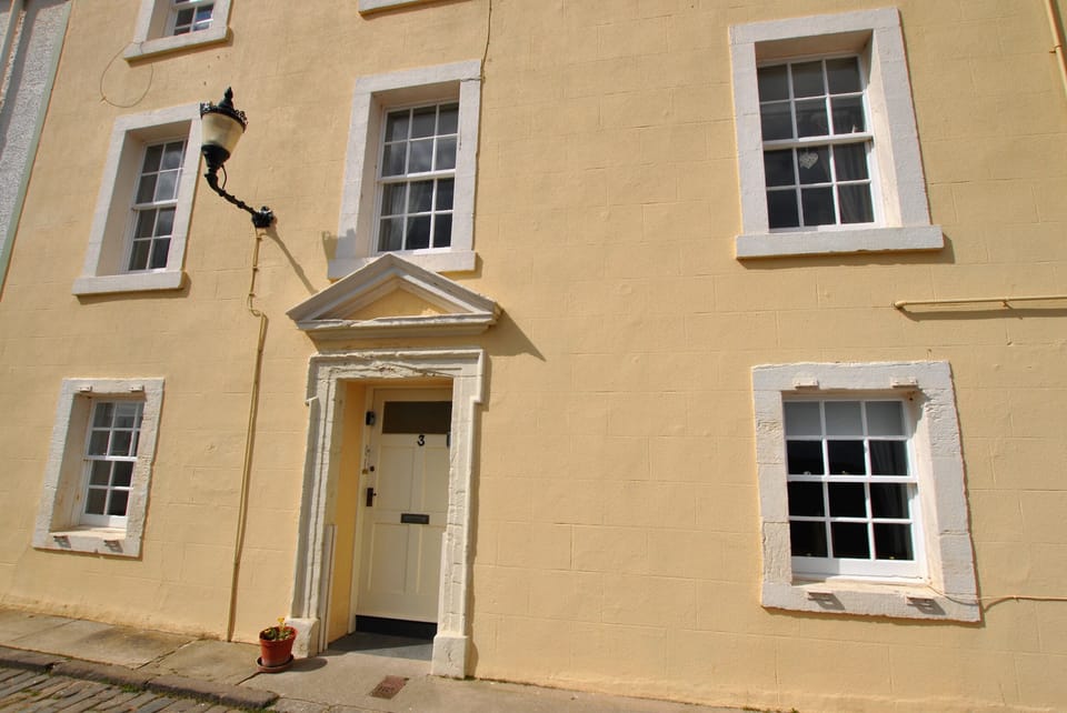 Watersedge Apartment is on the ground floor