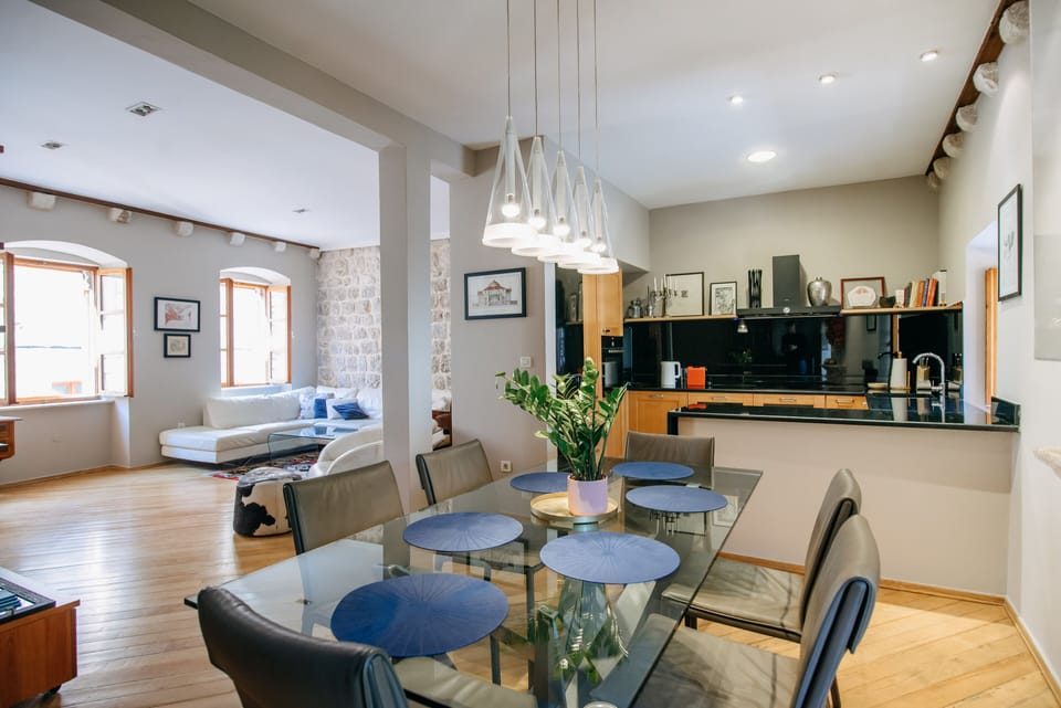 Exclusive Apartment | Living area