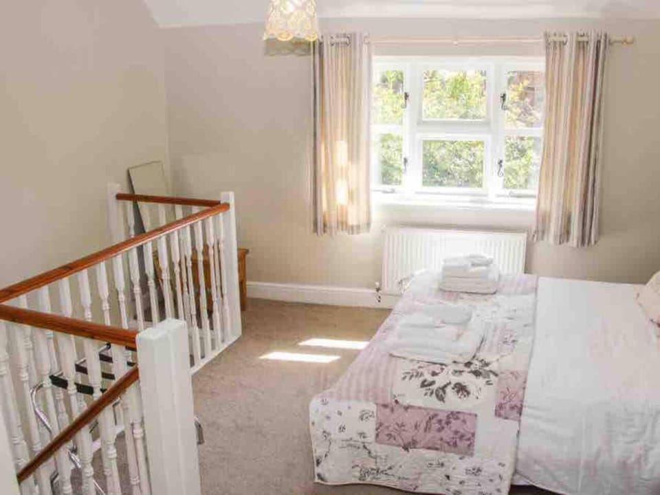 Cottage | 1 bedroom, iron/ironing board, free WiFi, bed sheets
