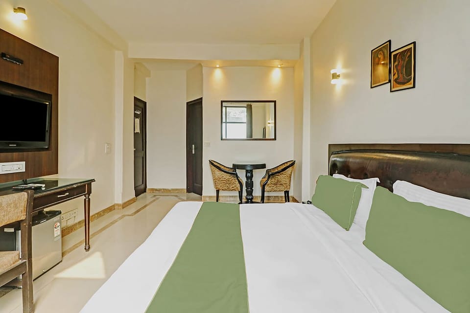 Deluxe Room | Egyptian cotton sheets, premium bedding, desk, free WiFi