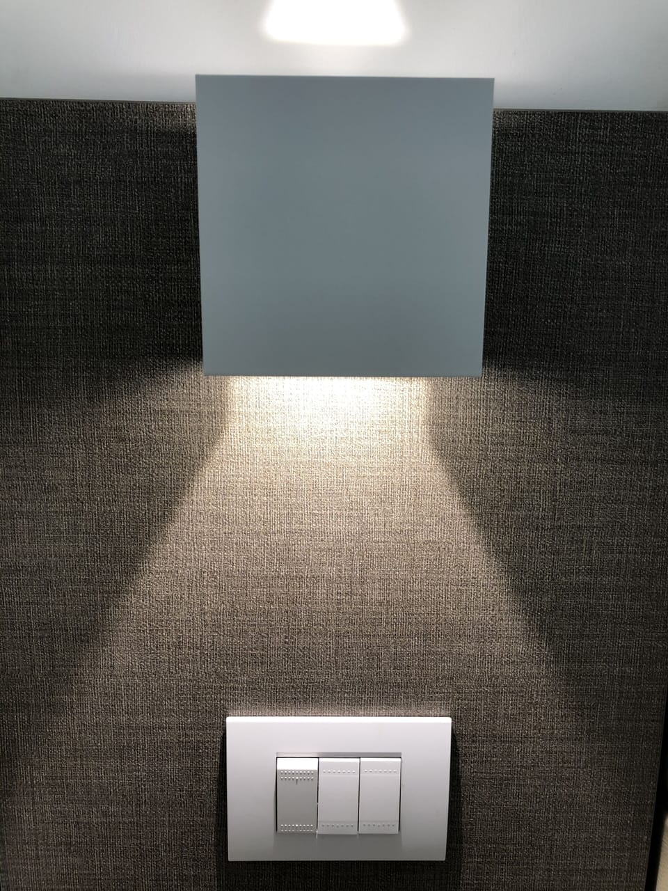 Comfort Double Room | Minibar, in-room safe, desk, laptop workspace