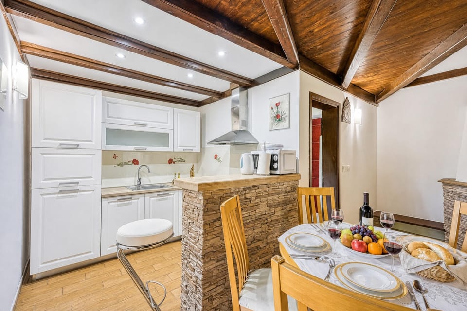 Family House, 2 Bedrooms, Fireplace (Secluded Pool House Kupa /w Sauna &) | Private kitchen | Toaster