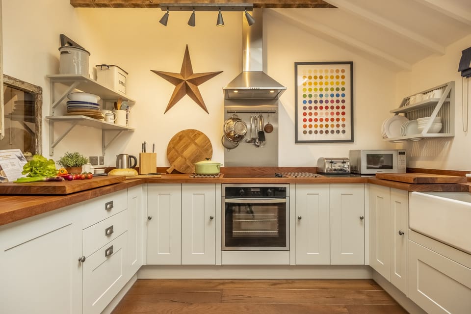 Ground floor: Kitchen with original exposed beams