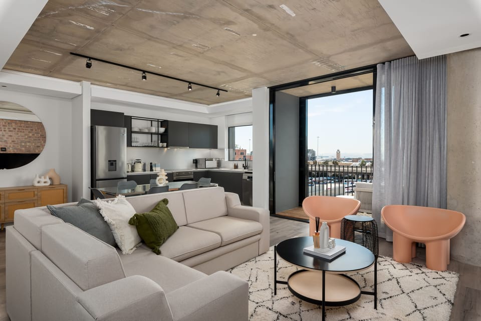 Comfort Apartment | Living area | 40-inch flat-screen TV with cable channels, TV, streaming services