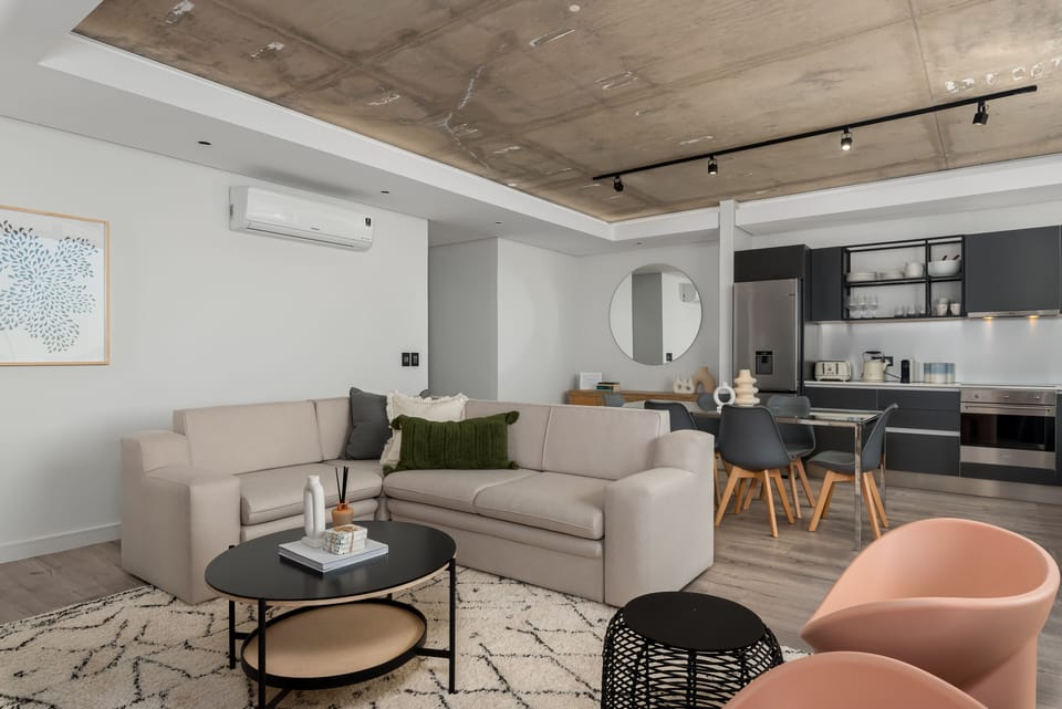 Comfort Apartment | Living area | 40-inch flat-screen TV with cable channels, TV, streaming services