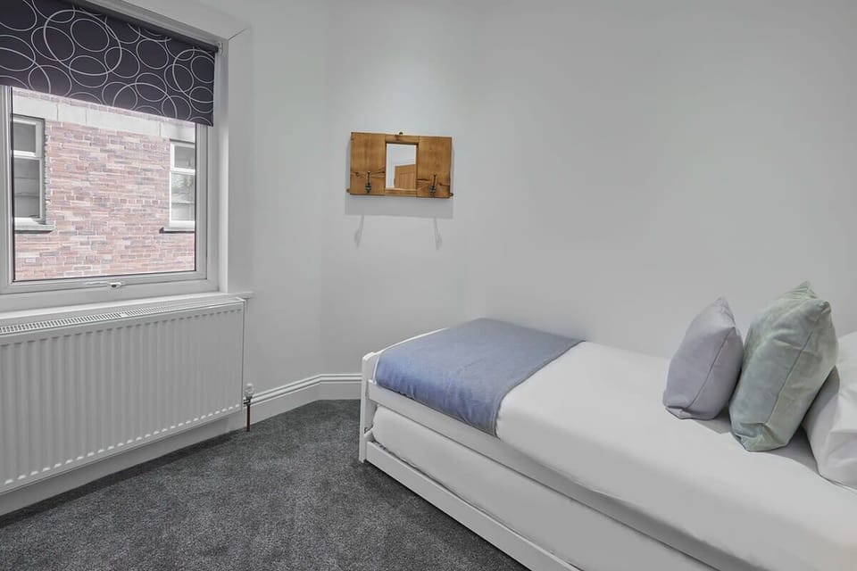 Upleatham Street, Saltburn-by-the-Sea - Host & Stay