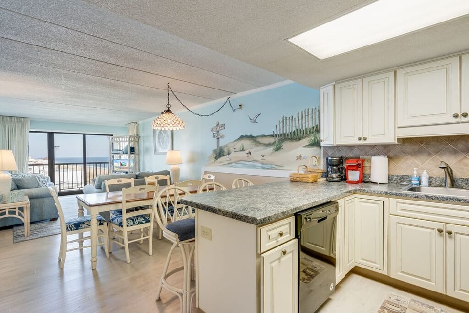 No detail was overlooked, there is even a beautiful custom beach mural!