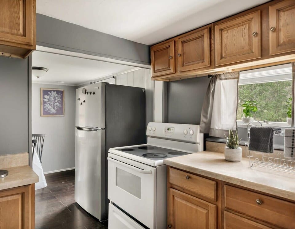 Our fully stocked kitchen is ready for your favorite recipes