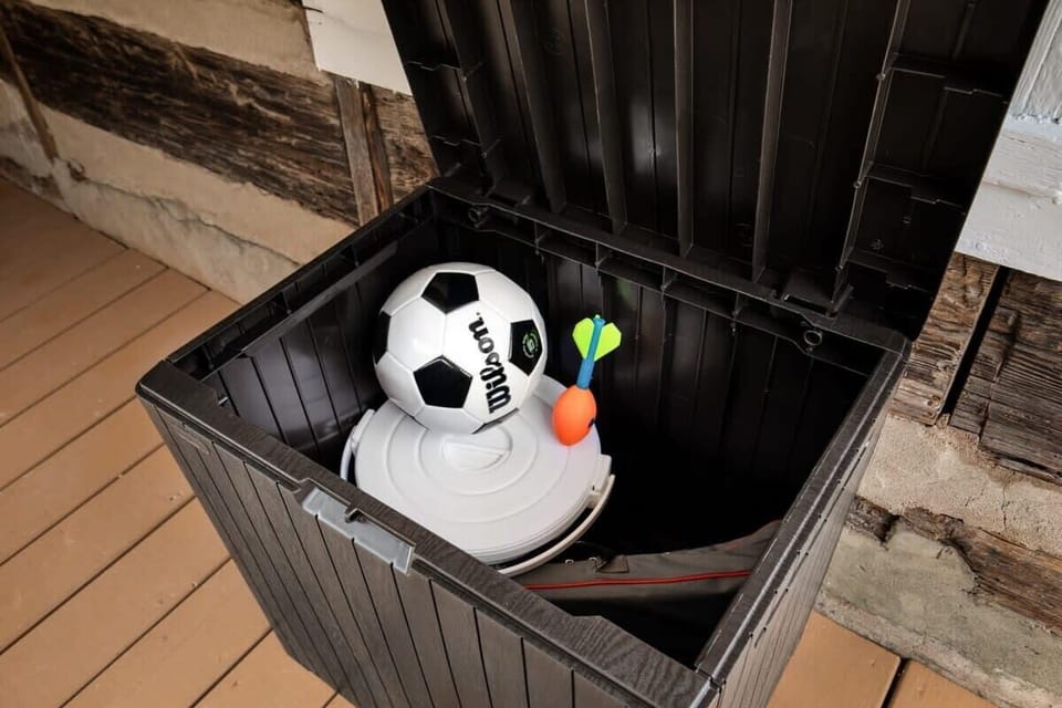 Plenty of yard space to enjoy the our box of outdoor activities