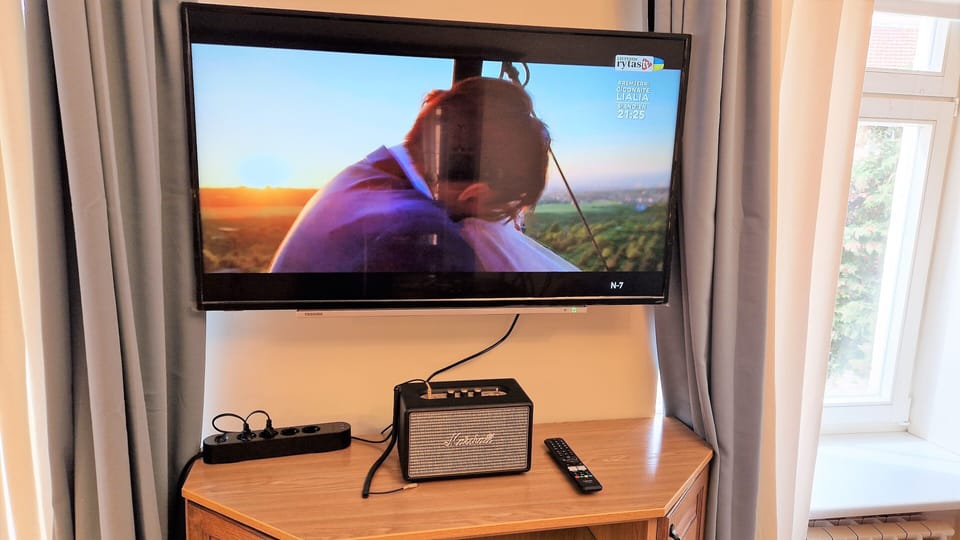 Comfort Apartment | 1 bedroom, laptop workspace, iron/ironing board, WiFi (free)