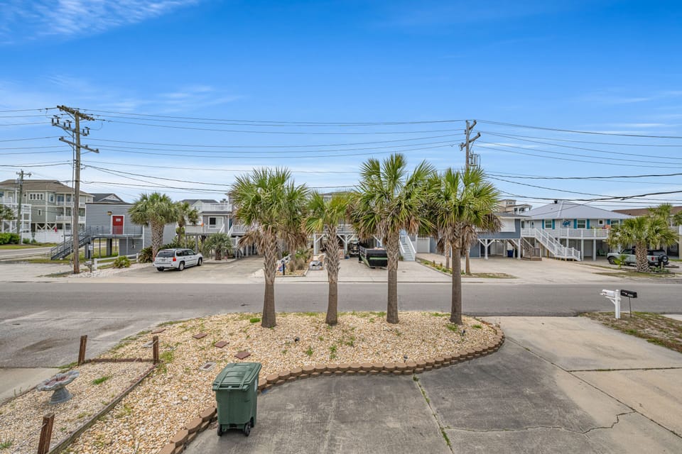 Nice tropical landscaping at Just Beachy.