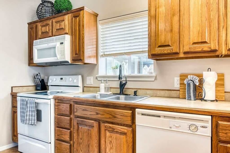 This kitchen is ready for cooking!