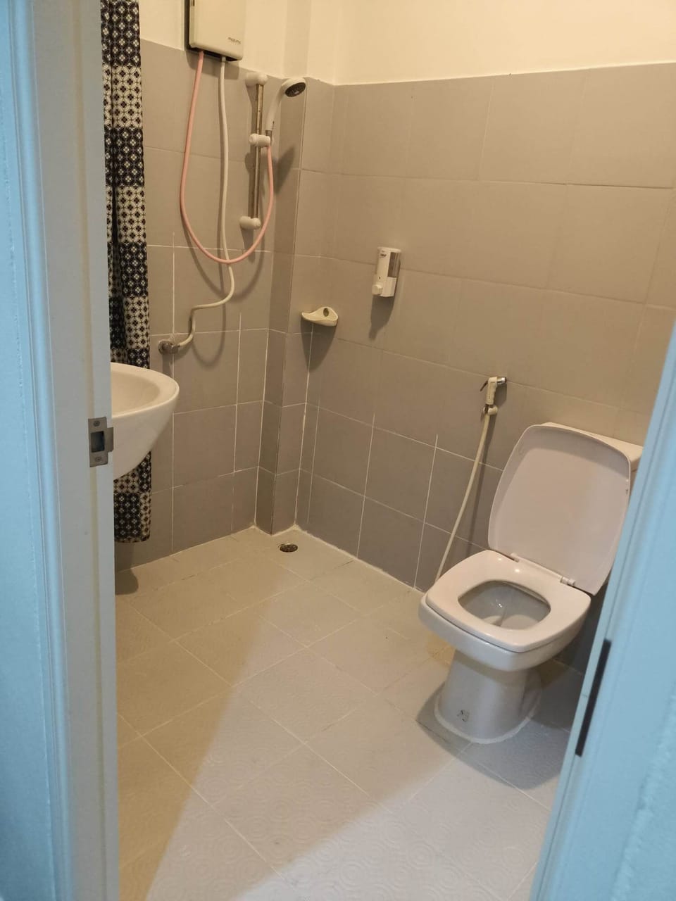 Standard Double Room, 1 Bedroom | Bathroom | Bidet, towels