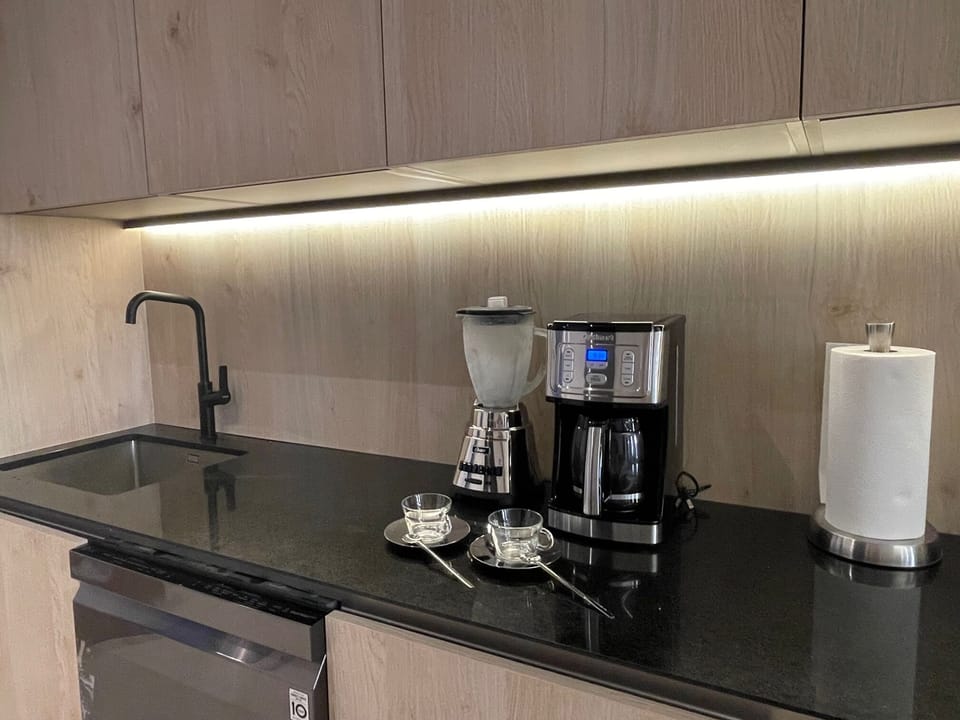 Cuisinart coffee maker, blender  