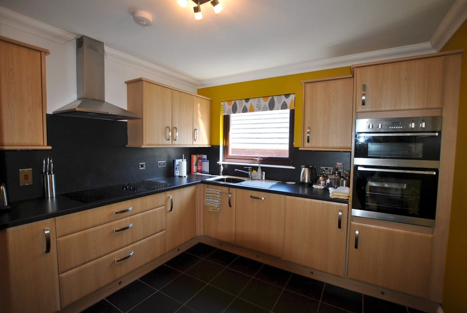 Well equipped kitchen. Perfect for a self catering getaway