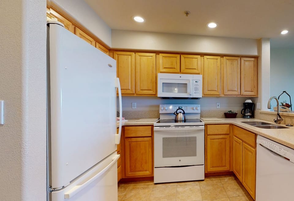 WhalePointe2BR-0804-016