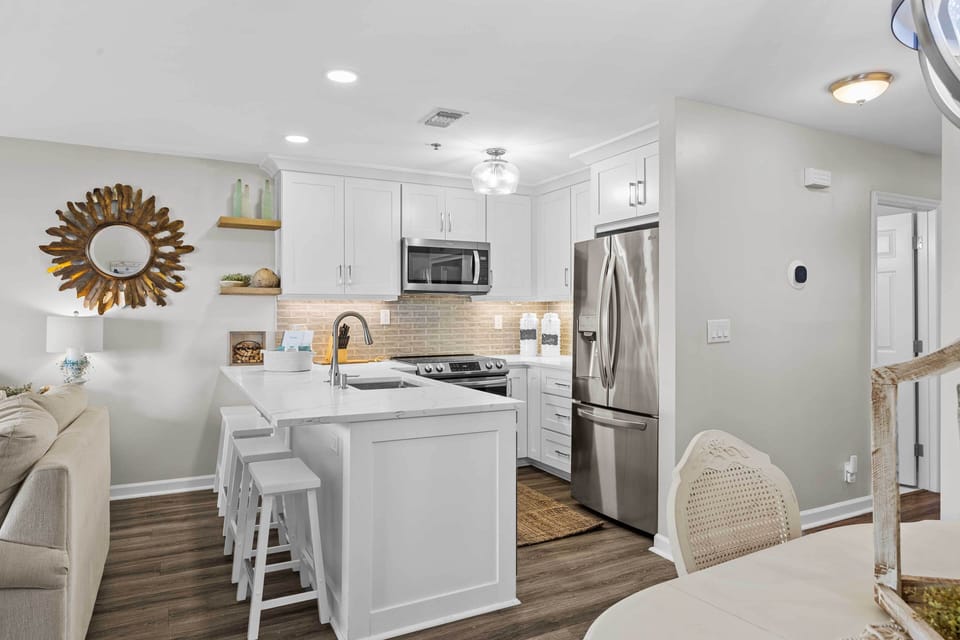 Kitchen | Dishwasher | Pots & Pans