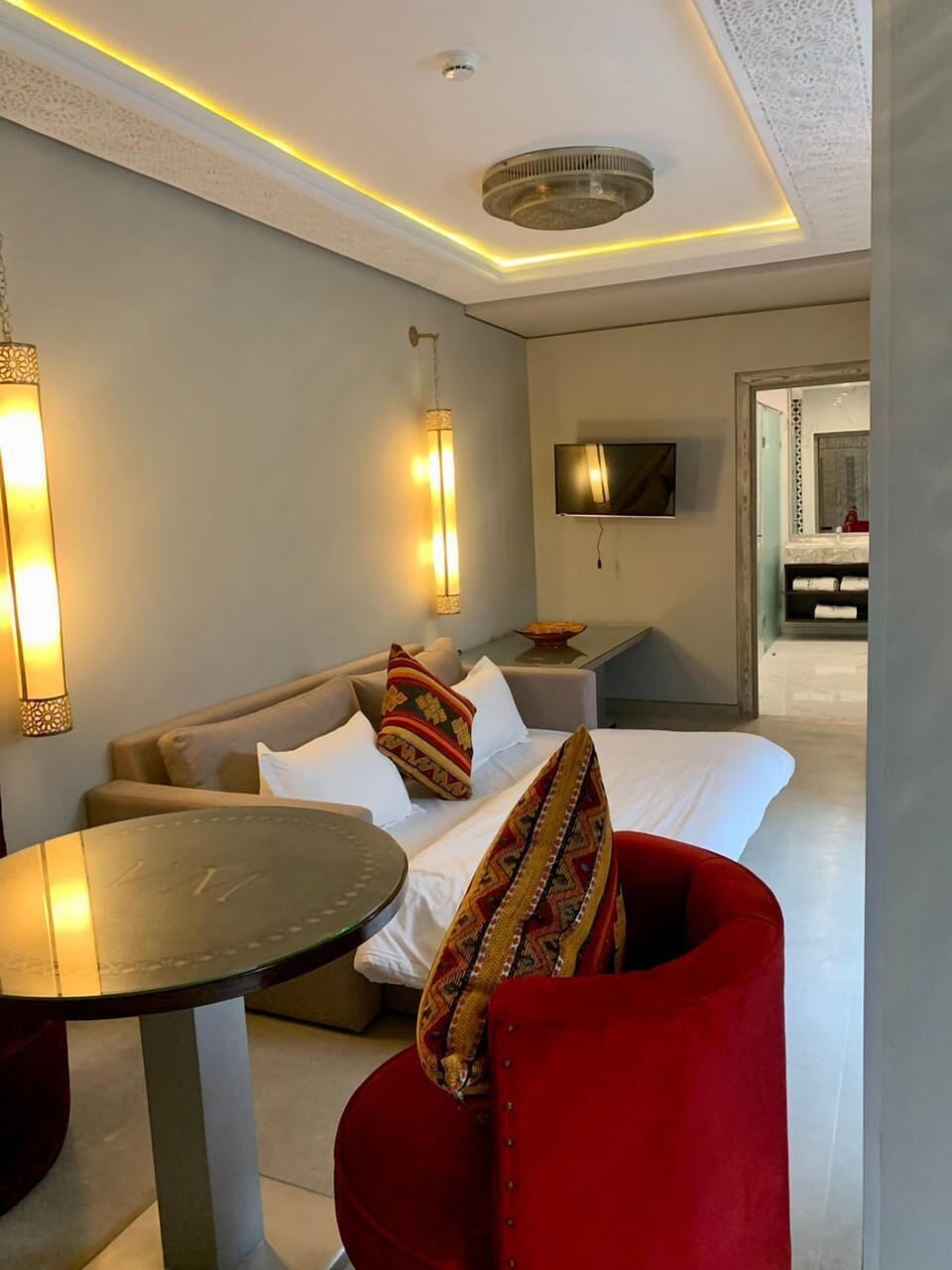Junior Suite, 1 King Bed with Sofa bed | Egyptian cotton sheets, premium bedding, in-room safe, free WiFi