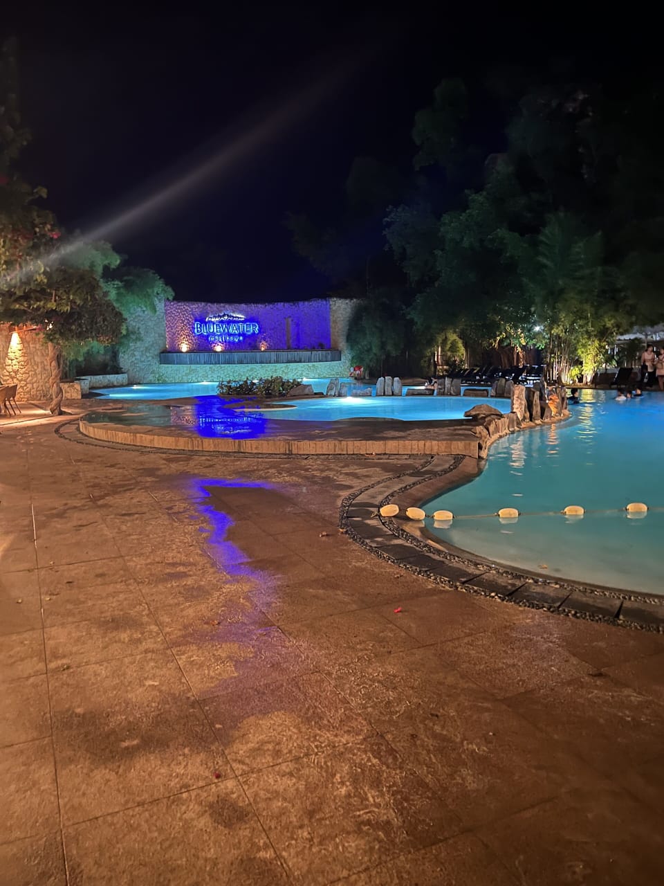 Blue Water Resort
