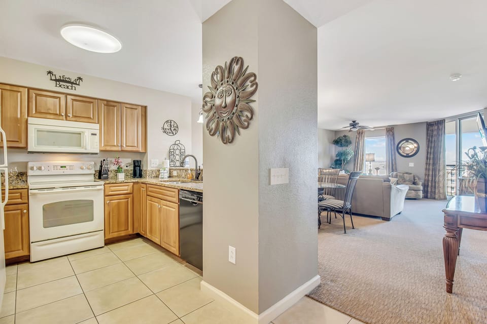 Full Kitchen