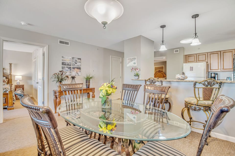 Dining Room & Barstools