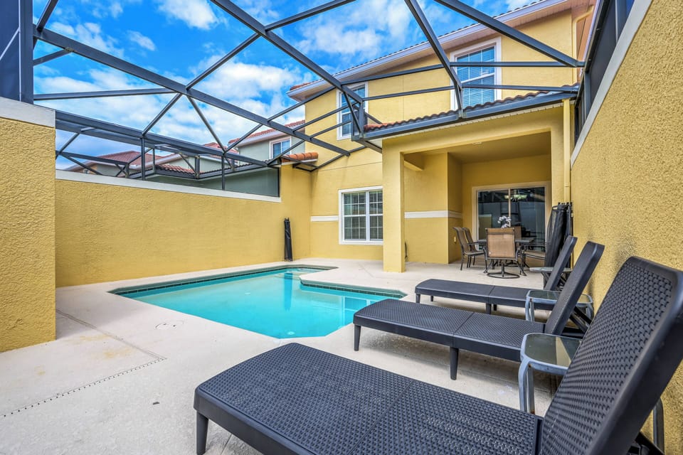 Private screened in pool