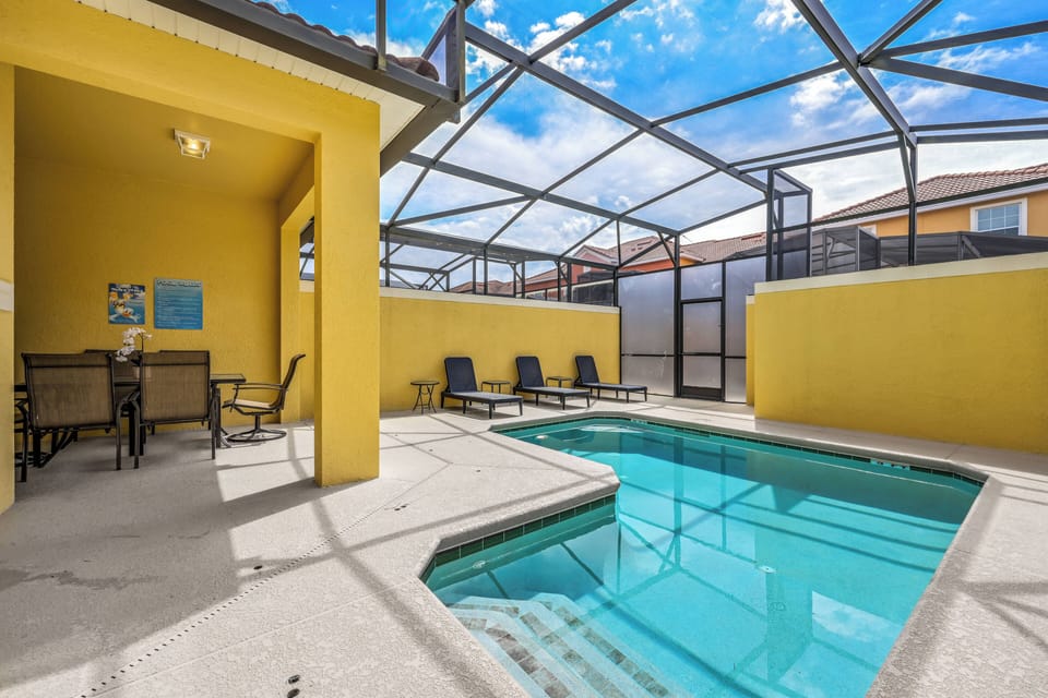 Private screened in pool