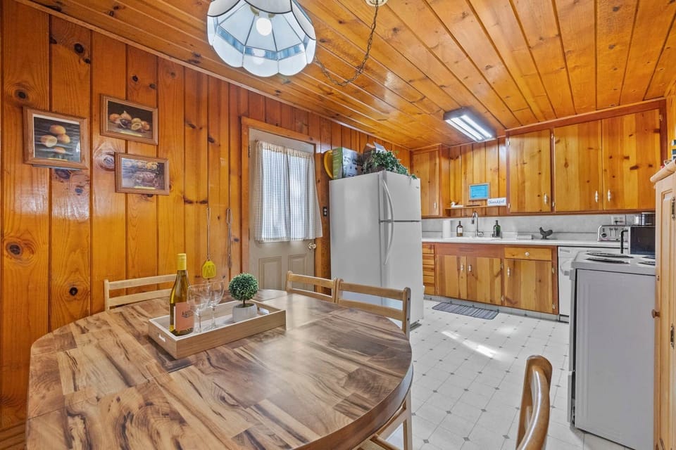 Dining Area/ Kitchen 