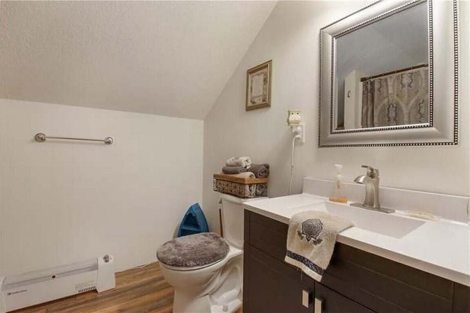 Bathroom in Guest Suite has Shower
