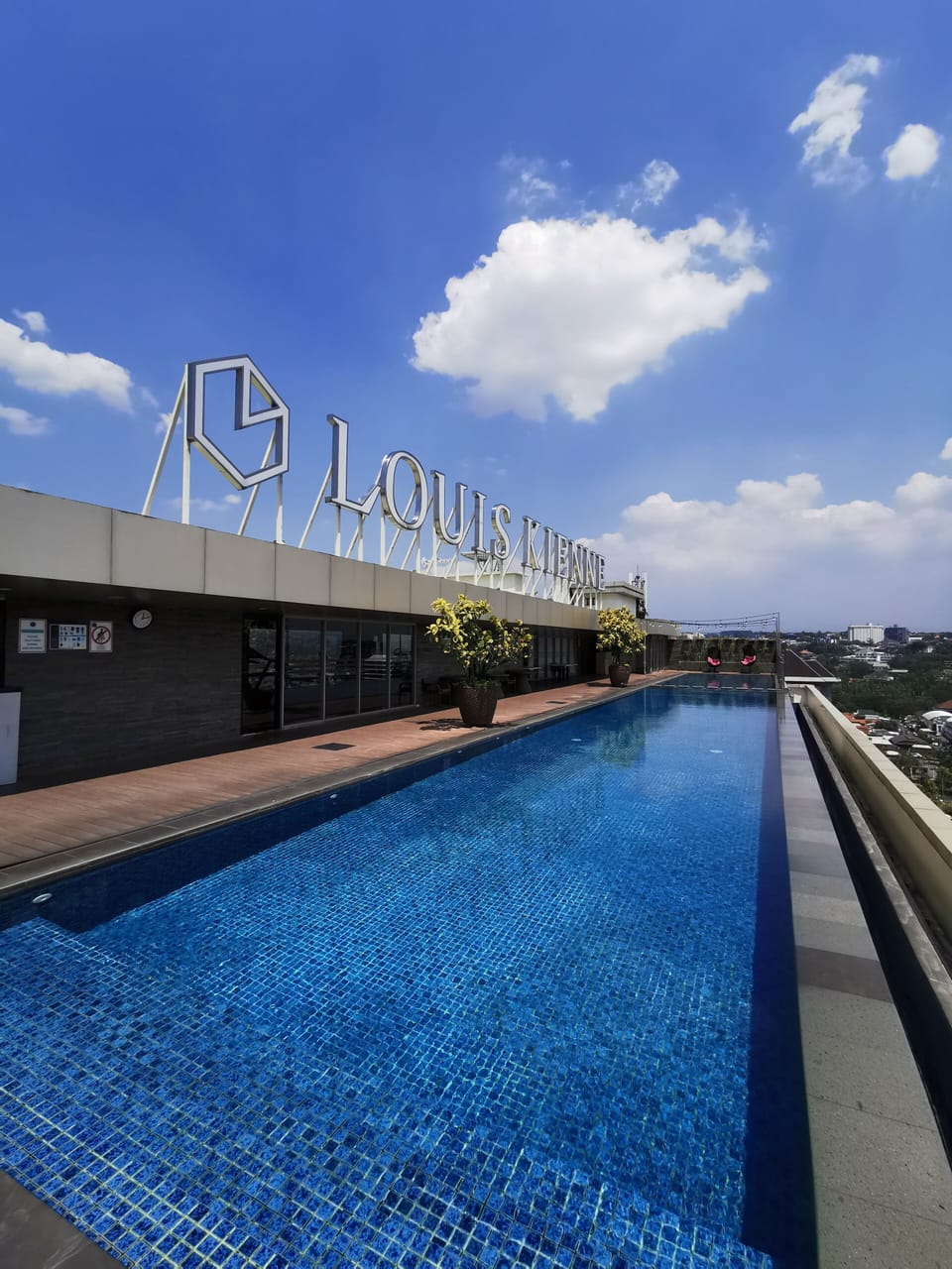 Rooftop pool