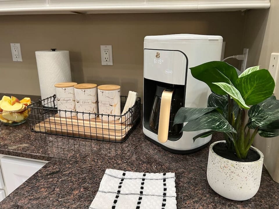 Coffee and Tea Bar