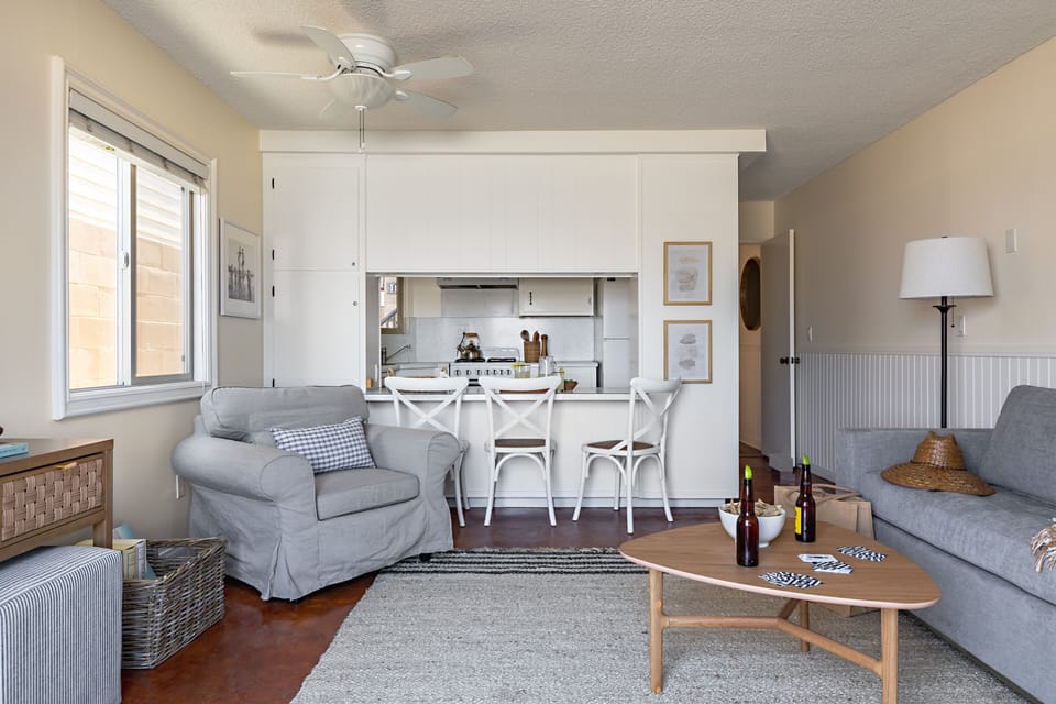 Breakfast bar.