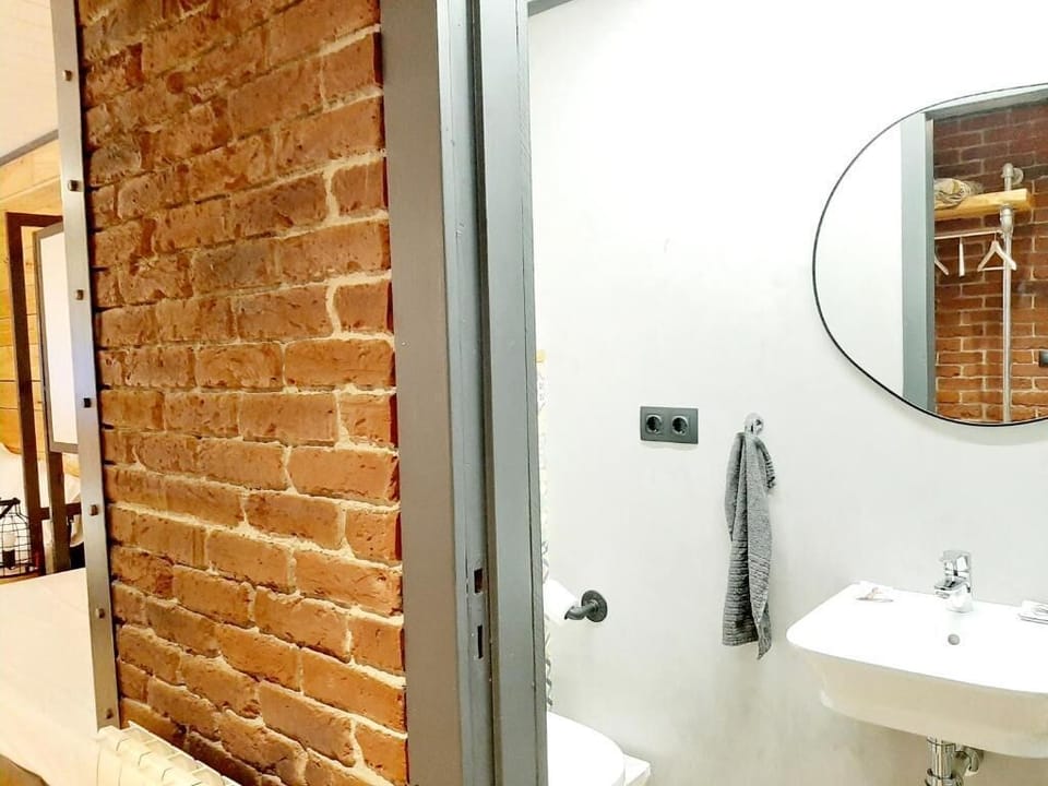 Quadruple Room, Private Bathroom | Bathroom | Shower, hair dryer, towels, soap