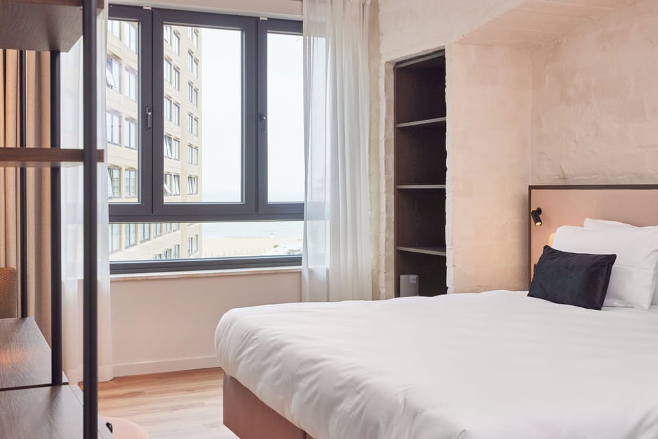 Superior Room Front | Minibar, free WiFi, bed sheets