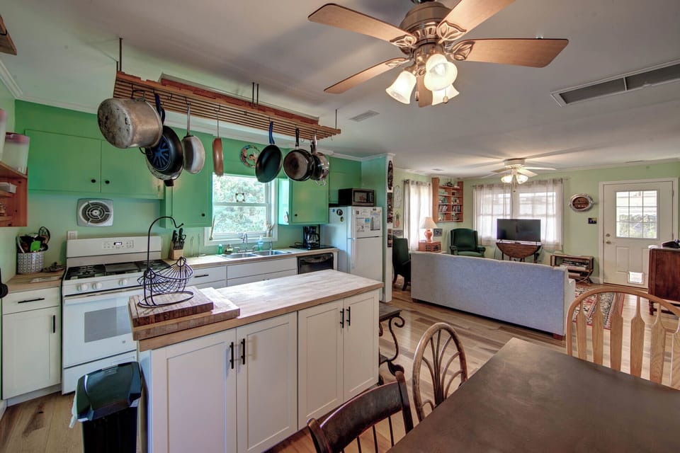Kitchen (2)