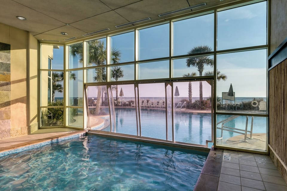 Aqua Resort Indoor Pool