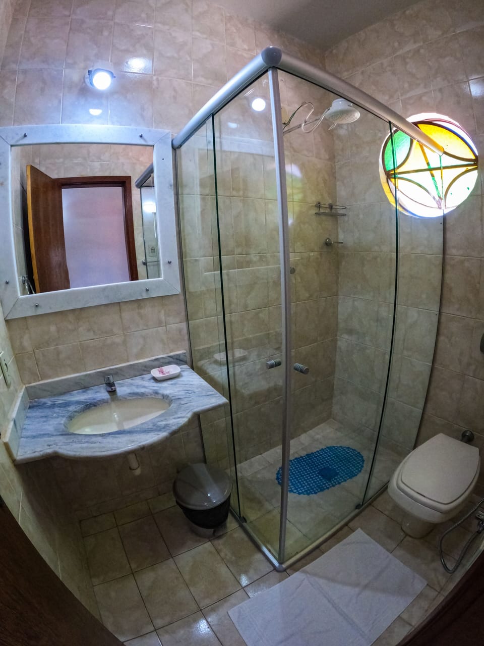 Standard Room, 1 Double Bed | Bathroom | Towels