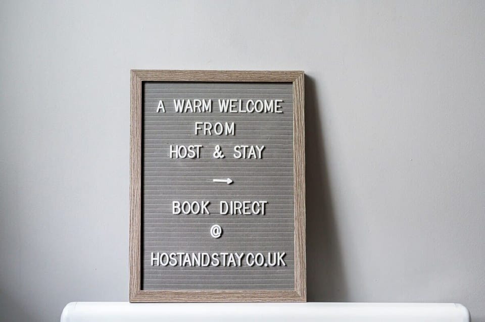 Melody's Cottage, Belford - Host & Stay