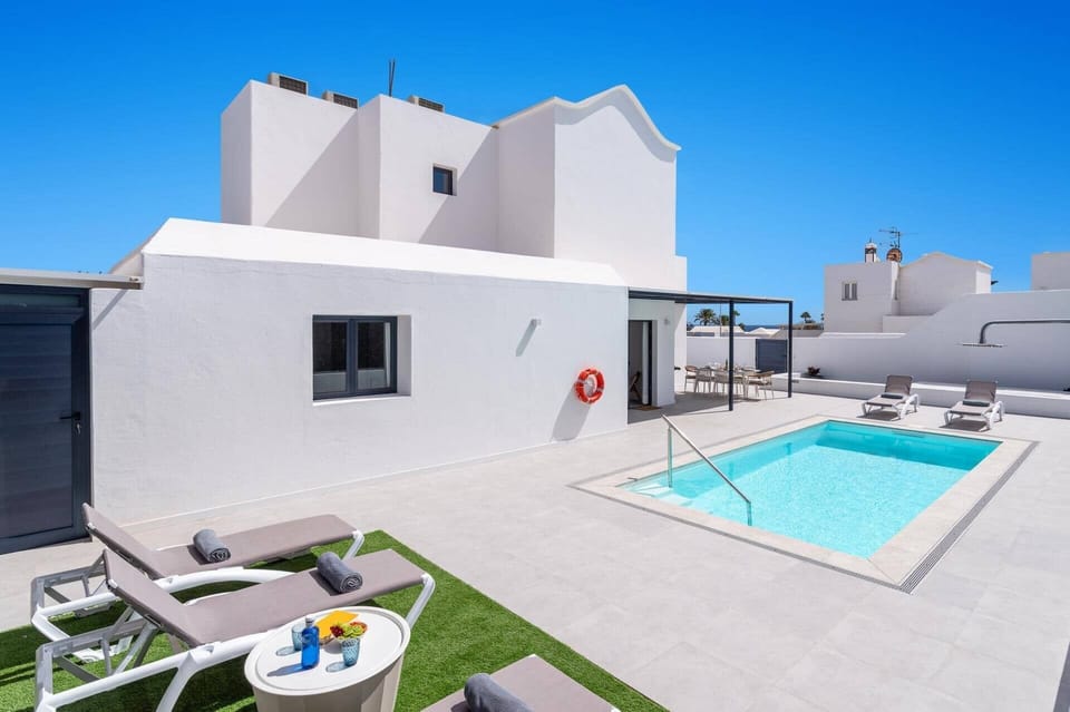 Villa Manuela image