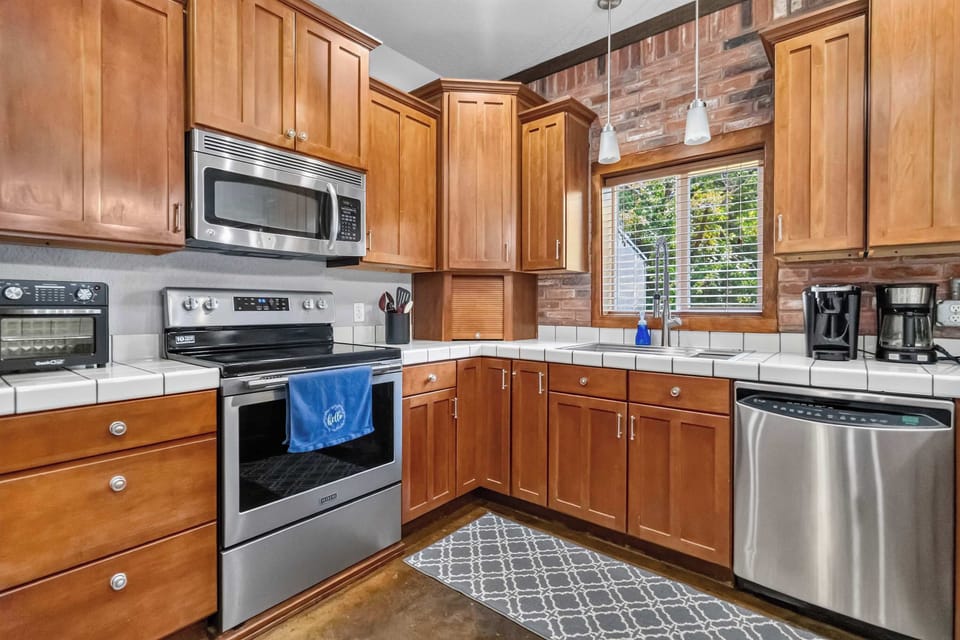 Make fresh home cooked meals in your fully stocked kitchen.