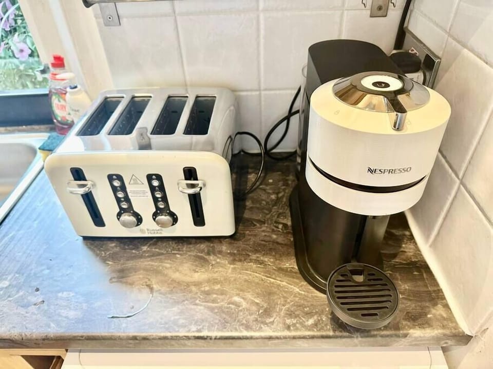nespresso machine and toaster 