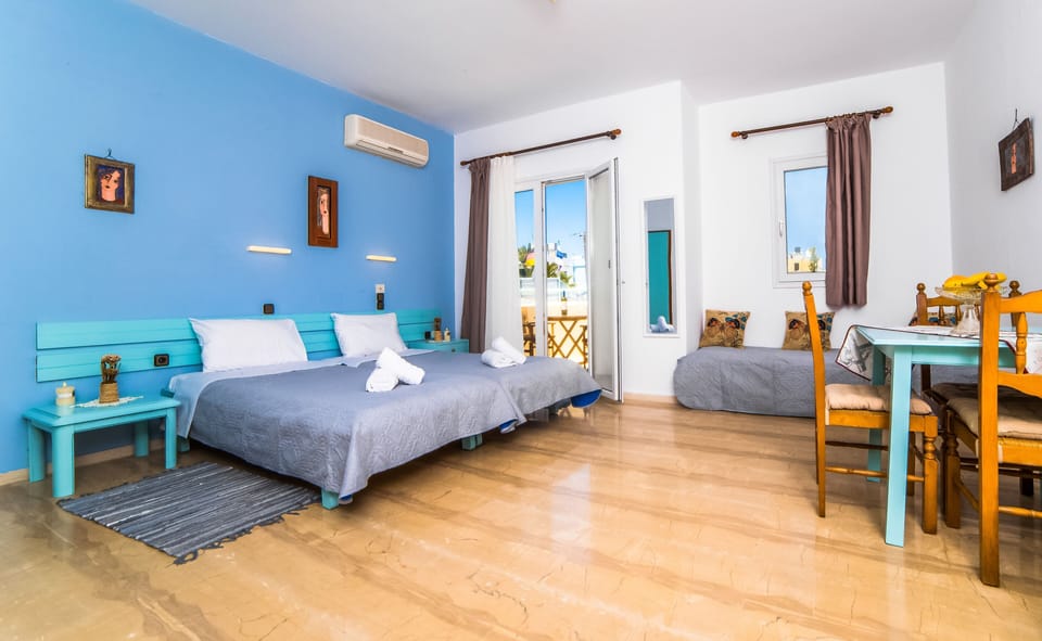Studio | Hypo-allergenic bedding, in-room safe, individually decorated
