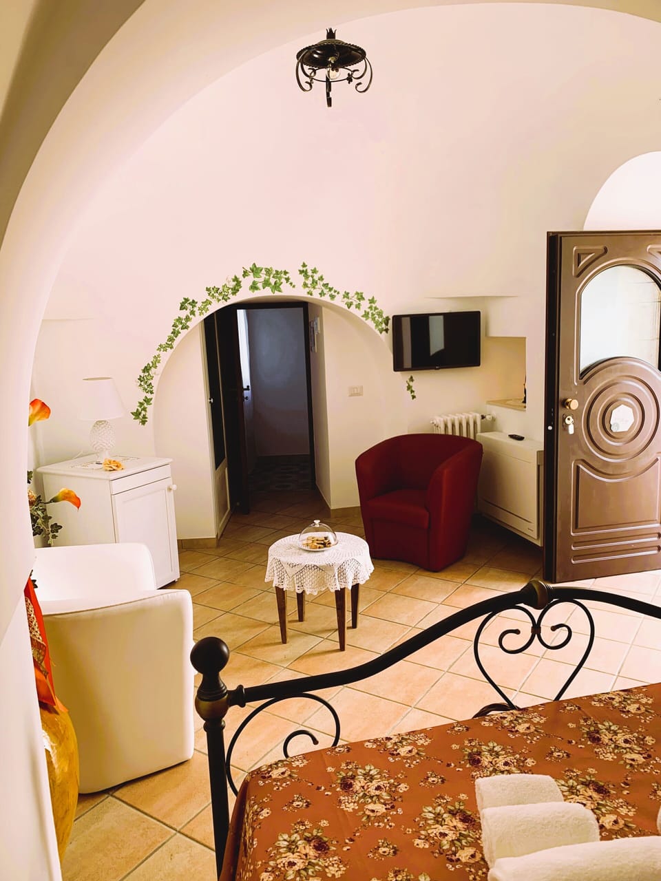 Traditional Room | Down comforters, memory foam beds, minibar, in-room safe